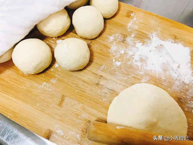 包子家常简单做法，包子家常简单做法大全（家常懒人包子的做法）