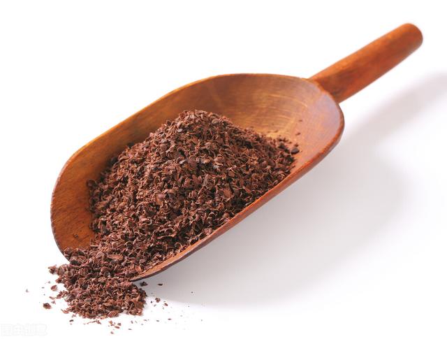 纯可可脂和代可可脂有啥区别，代可可脂和纯可可脂巧克力的区别（可可脂和代可可脂有什么区别）