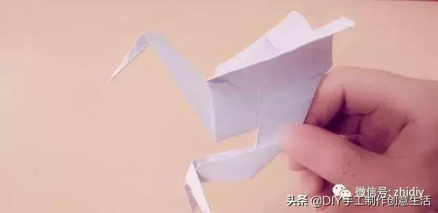 纸鹤怎么折图片 步骤,怎样折千纸鹤(怎么折纸鹤) 纸鹤怎么折图片 步骤,怎样折千纸鹤(怎么折纸鹤)