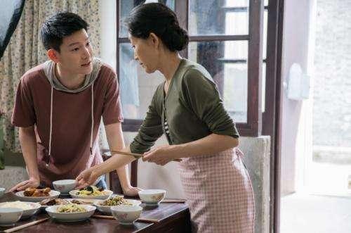 明玉对明成做了什么，《都挺好》明玉和明成积怨之深