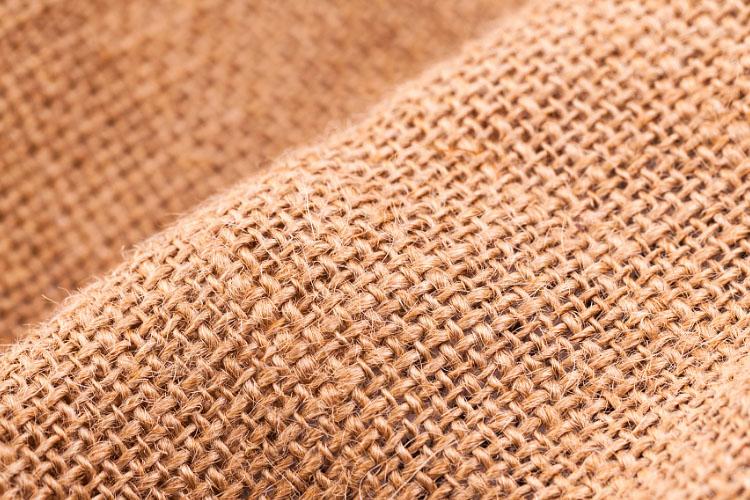 棉麻和亚麻的区别，亚麻布与棉布的区别是什么（看起来差不多的亚麻和棉麻居然有这么大区别）