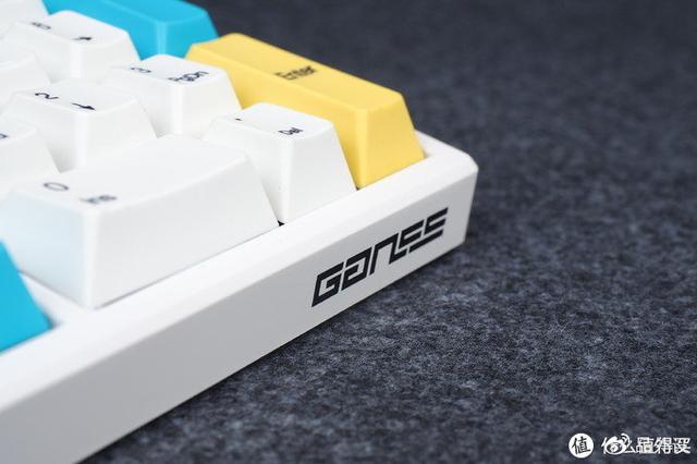 高斯机械键盘怎么样，高斯键盘百度百科（高斯GM108D双模机械键盘评测）