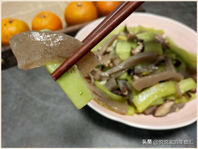 魔芋豆腐的做法，鲜魔芋豆腐详细制作方法（它是天然“燃脂菜”）