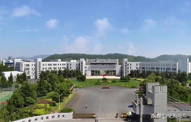 绍兴职业技术学院招生网，绍兴职业技术学院在湖南招生人数、录取分数线、位次[2022招生计划]（招生考试攻略来了）