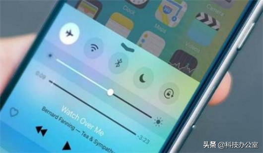 台式电脑显示飞行模式无法联网怎么办，win10飞行模式灰色,无法上网（原来手机的飞行模式还隐藏着6个功能）