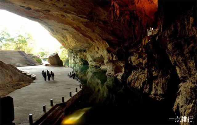 南阳旅游景点，南阳旅游景点有哪些地方（老君洞是一个集道家文化、溶洞群、野人谷原始森林被专家誉为“中原神农架”。）