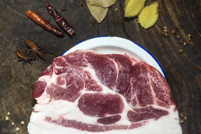 猪后腿肉怎么做好吃，前腿、后腿、五花、梅花有啥区别（猪后腿肉怎么做好吃腊肉）