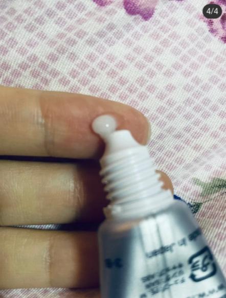 孕妇可以用眼霜吗，孕妇眼霜使用方法（2021年含有禁忌成分的热门眼霜）