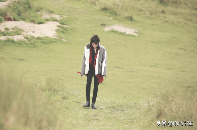 情书歌词，情书歌词克然（华晨宇的《地球之盐》）