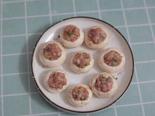 口蘑的做法怎么做好吃，口蘑怎样做好吃（口蘑这做法也太好吃了）