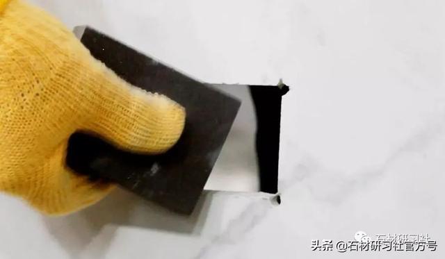 岩板是什么材料，岩板是什么材料合成的（一篇文章为你解答）