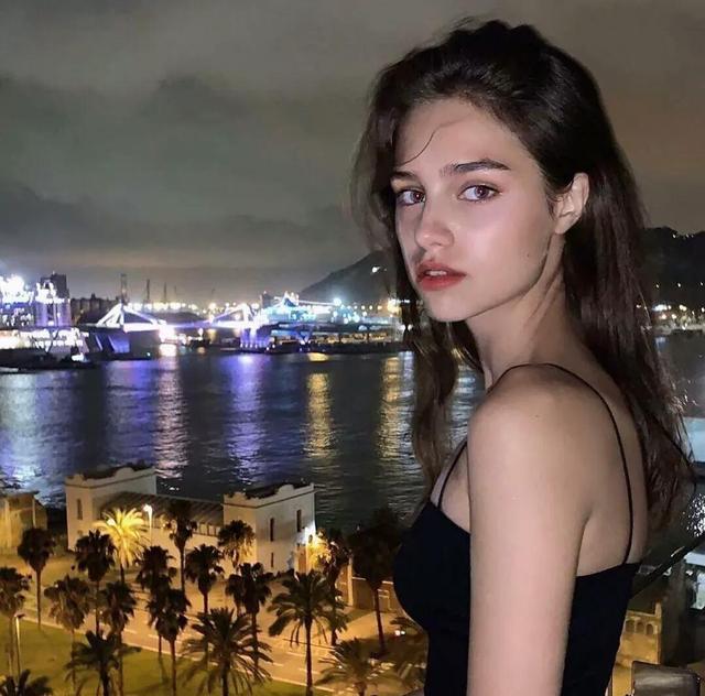 欧美头像女生ins风高清，头像女生欧美风 ins（ins欧美/女生头像图片）