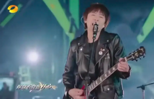 吻别英文版歌词谐音，把英语翻译成中文谐音的软件（不必试图去猜那些歌词为什么被乱改）