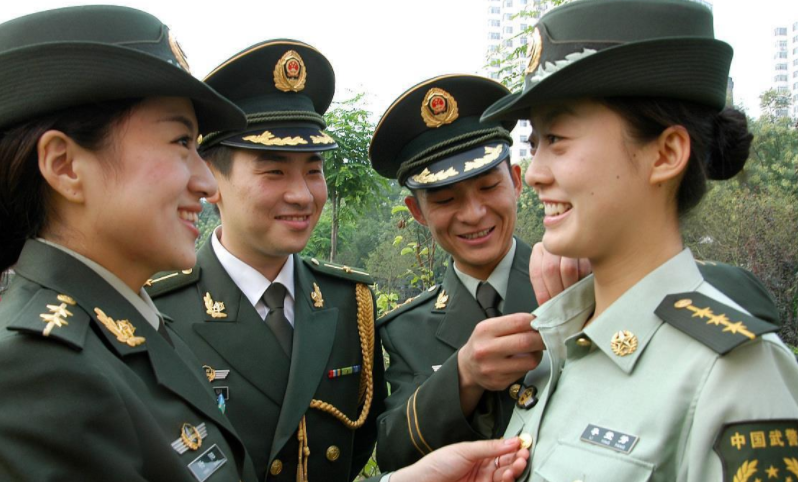 北京武警学校（3种适合中等生报考的军校）