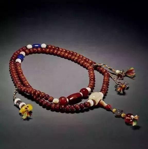 火琉璃手串有什么功效,大叶鼠李的手串市场上一般多少价位?