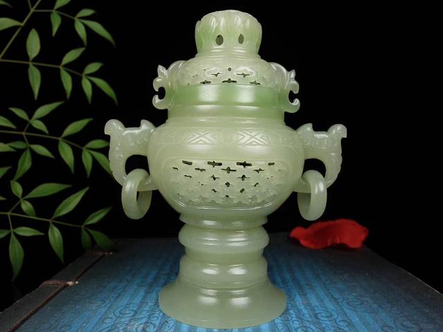 玉石摆件摆放有讲究，四个你必须知道的方位！（倍受追捧的玉石摆件究竟该如何摆放）
