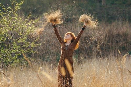 女人的魅力到底是什么，女人的魅力是什么（能体现她魅力的地方）