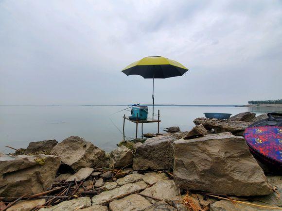 鱼竿多长比较合适，新手钓鱼多长的鱼竿合适（准确找到鱼儿活跃水深）