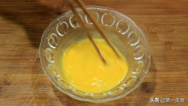 锅贴煎饺的做法，锅贴煎饺的做法大全（大厨讲解锅贴做法）