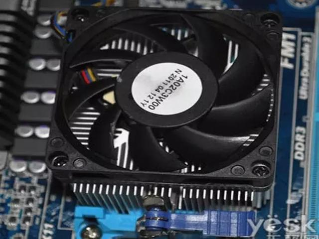 cpu怎么拆下来，cpu怎么拆卸（惠普笔记本电脑的cpu怎么拆）