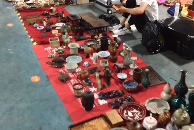 普陀区最近的白锈钢二手市场在哪里，普陀区最近的白锈钢二手市场在哪里呀（货品繁多人挤人爆满）