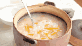 煮大米粥要多久，大米粥一般煮多久才好吃（大米粥怎么煮才又滑又粘稠）