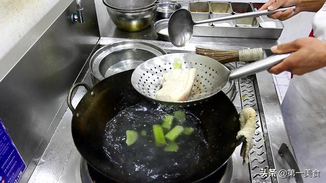 蒜苗炒肉片的最正宗做法，大厨炒的青蒜炒肉片