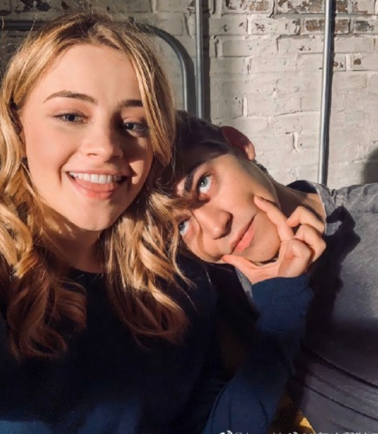 与after同类题材电影推荐，乖乖女和叛逆痞帅富二代的玛丽苏爱情