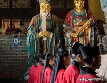 道士打招呼为什么都说无量寿佛，道士说无量寿佛的原因（和尚的口头禅是阿弥陀佛）