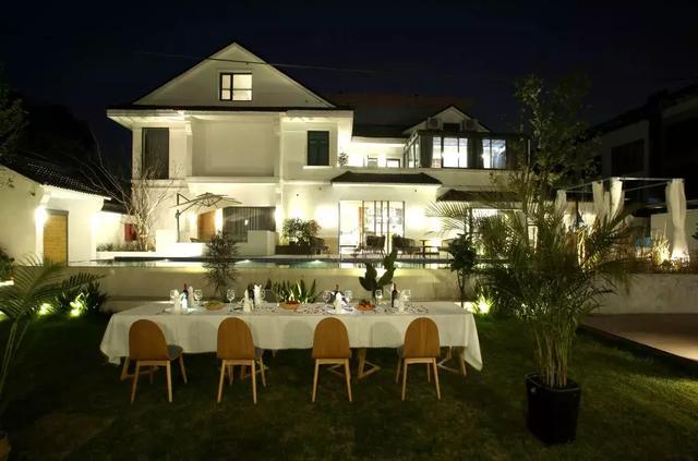 乌镇酒店前十排名，乌镇景区里面最好的酒店（乌镇首家微智能酒店）