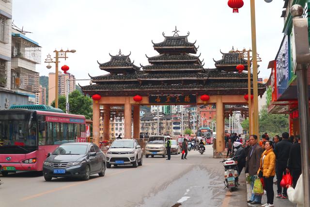 侗族的民族特色是什么，侗族的传统文化特色（认识柳州百里侗乡三江县）