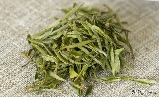 黄山毛峰属于什么茶类，黄山毛峰属于什么茶类保质期（你对毛峰茶的误会有些大）