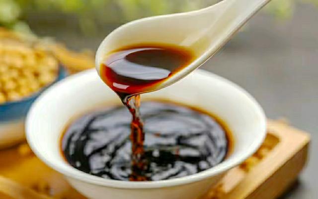 韭菜肉馅饺子怎么调馅，韭菜肉馅饺子怎么调馅更鲜窍门（牢记“3放2不放”韭菜碧绿不发黑）