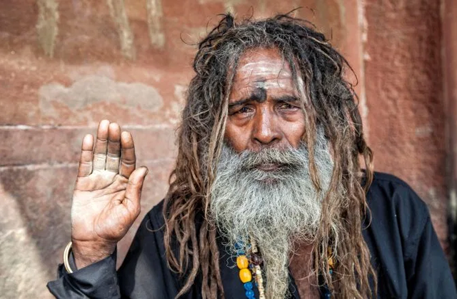 人肉可以吃吗，狗肉可以吃吗（在古老的食人族部落里）