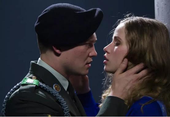 李安导演的所有作品，李安导演的所有作品和票房（李安导演评分最高的十部电影）