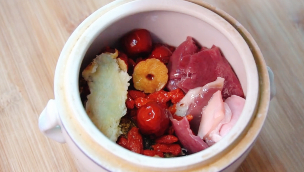 圖片[4]-【當(dāng)歸紅棗豬心湯】做法步驟圖 清心安神 一覺(jué)睡到大天亮-起舞食譜網(wǎng)