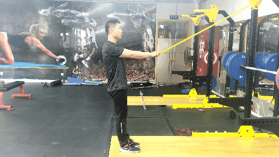 单腿蹲习惯了怎么调整双腿蹲，深蹲动作之王——单腿深蹲