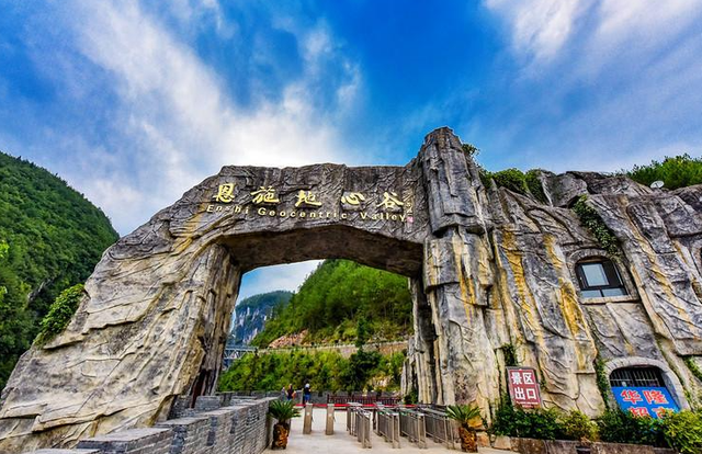 1,五一去湖北旅游,这5个景点是很美的,值得畅游一番