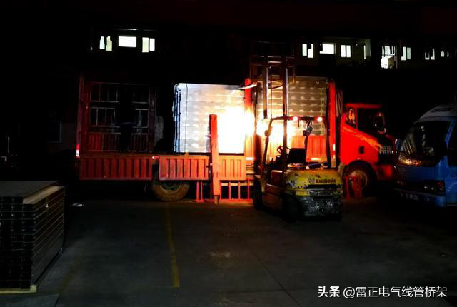 桥架规格和型号，电缆桥架规格尺寸（电缆桥架的规格和型号讲解）