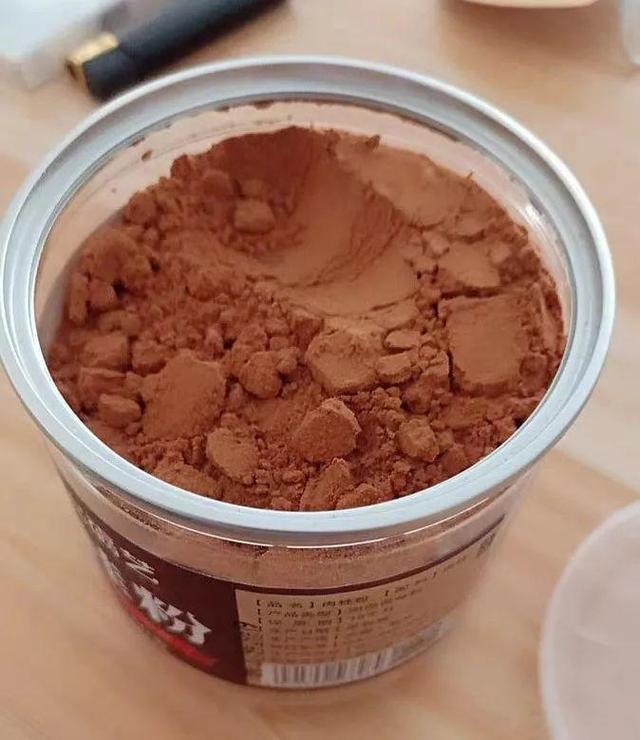用醋兑水杀蚜虫有用吗，白醋杀蚜虫（浇花的水里加点这种料）