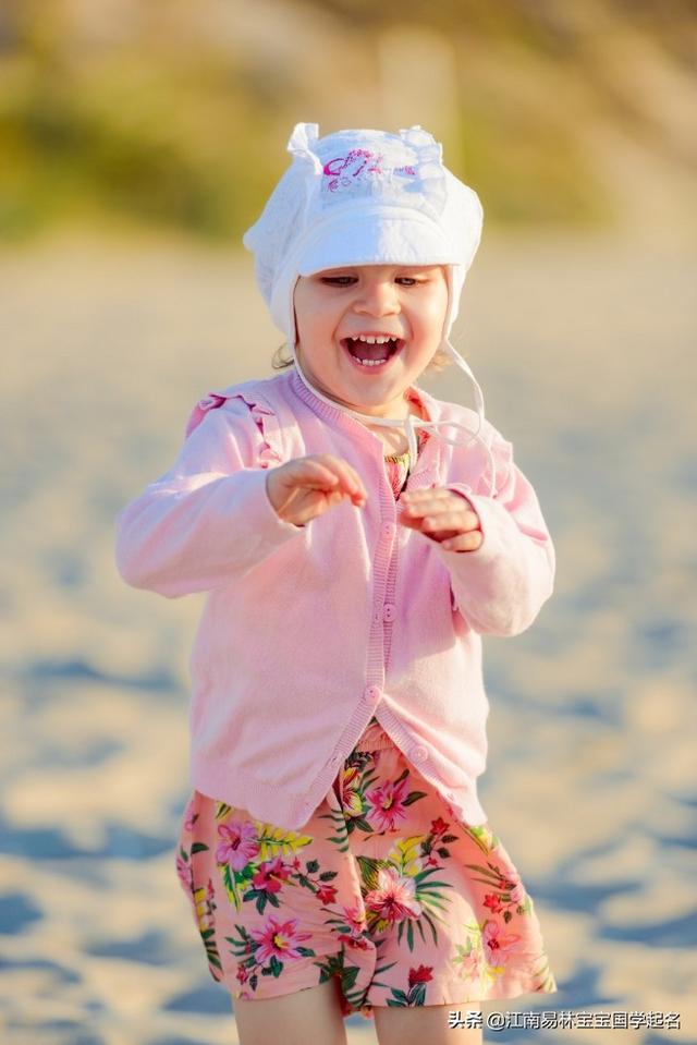 大气的名字女孩，好听大气的女孩名字（300个经典大气、智慧与涵养并存的女孩名大全）