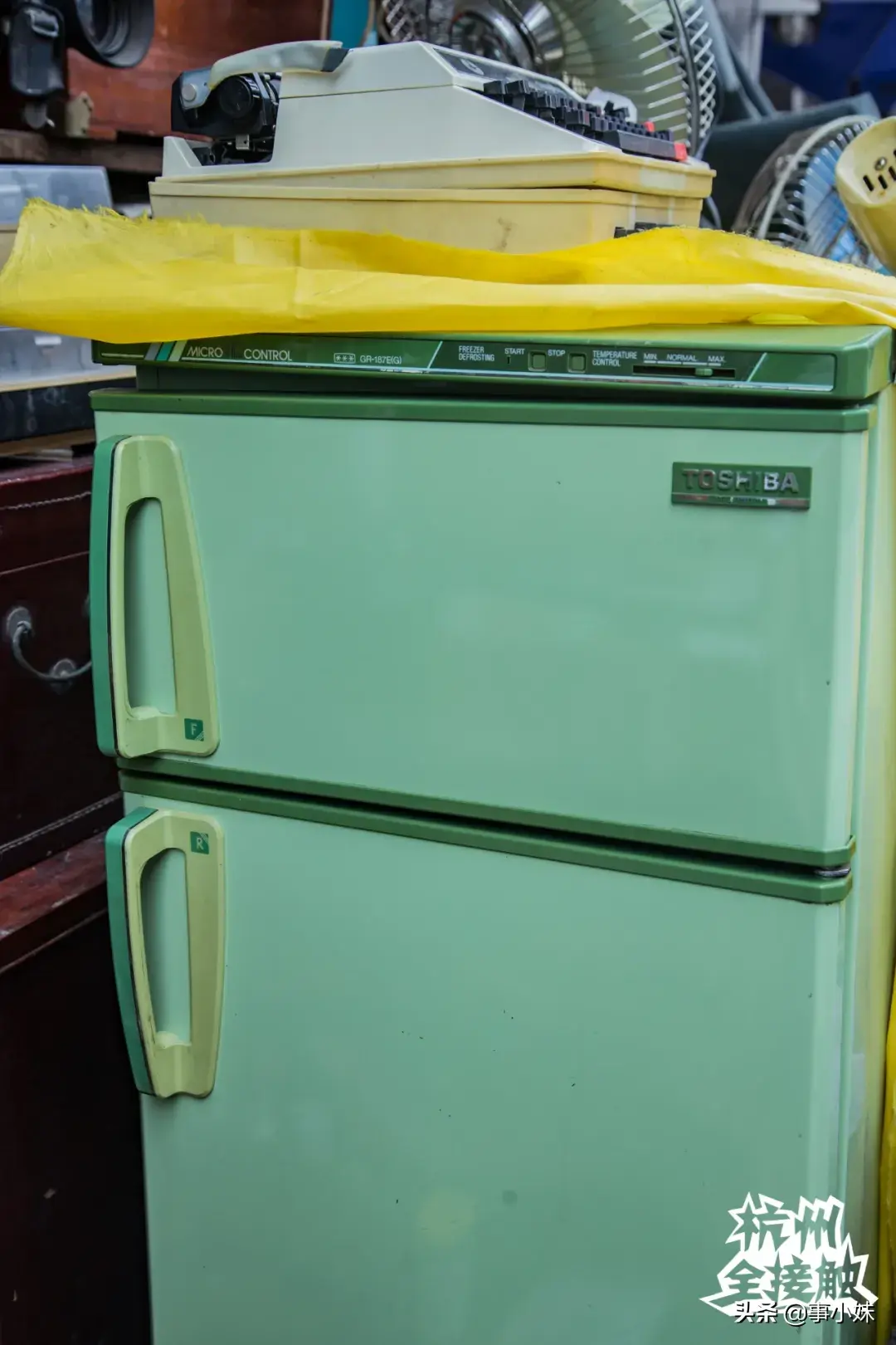 还有人记得东宝空调吗，东宝空调是什么公司生产的（复古爱好者必去的半山旧货市场）