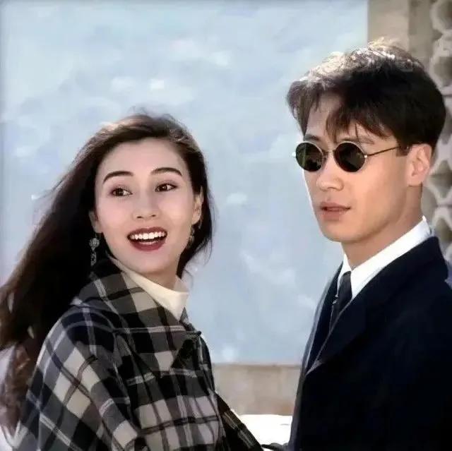 复古高端的小众情侣头像，复古氛围感唯美小众情头。微信（普通情侣，不是朋友）