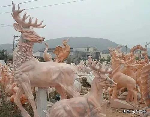 鹿在风水中的象征意义，鹿在风水中的象征意义家里挂画注意什么（“石”来运转）