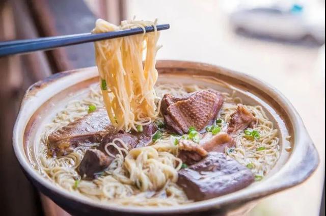 食安厦门洪氏面线正是味友鸭肉面线原材料的供应方于2018