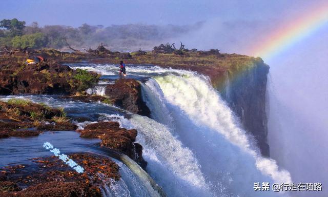维多利亚大瀑布，维多利亚瀑布（平均每秒935吨流量）