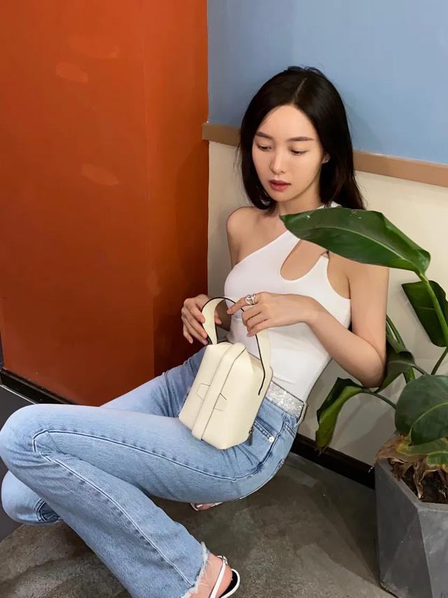 穿裙子是不是一定要穿安全裤,穿裙子要不要穿安全裤(裙子里面别穿“安全裤”了) 穿裙子是不是一定要穿安全裤,穿裙子要不要穿安全裤(裙子里面别穿“安全裤”了)