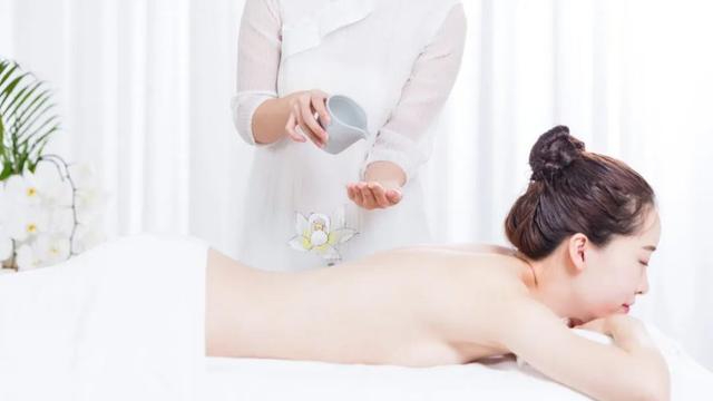 精油开背手法解析，精油开背手法解析图片（60分钟爽得你哇哇叫）