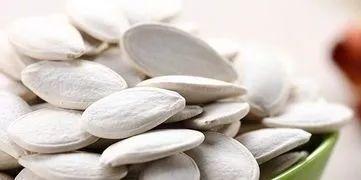 白瓜子的功效与作用，白瓜子的功效与作用 中医（白瓜子的这些功效你应该了解）