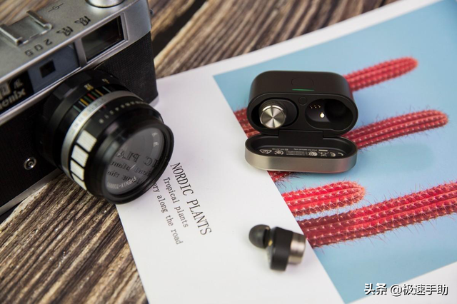 蓝牙耳机连接电脑听歌怎么用，如何用蓝牙耳机听电脑音乐（win10电脑连接蓝牙耳机的方法在此）